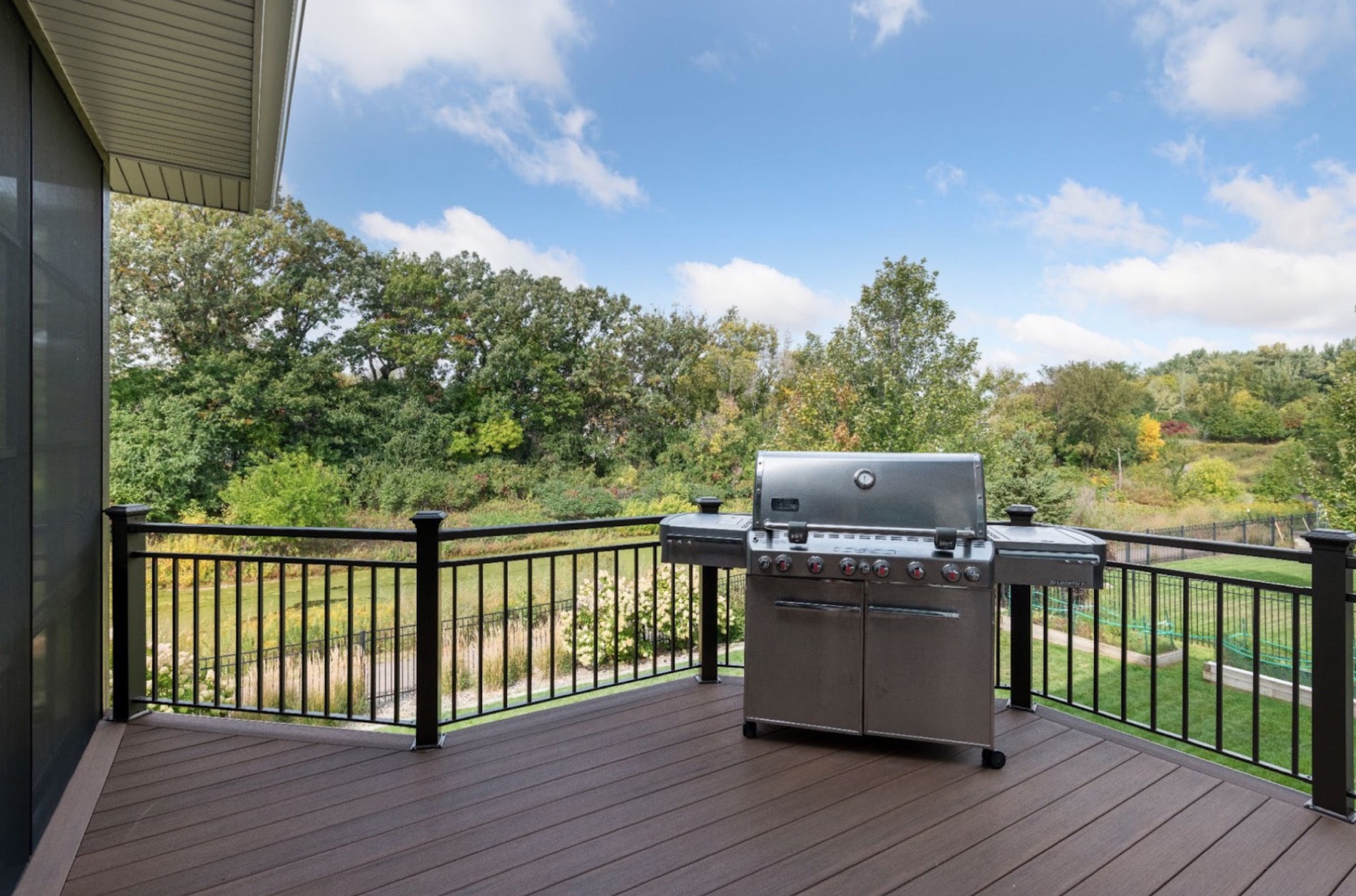 Back patio with grill in Eagan, Minnesota